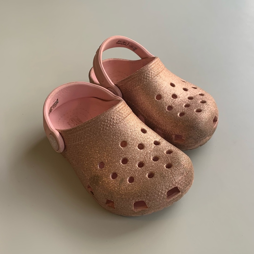 Sparkly pink crocs size 8